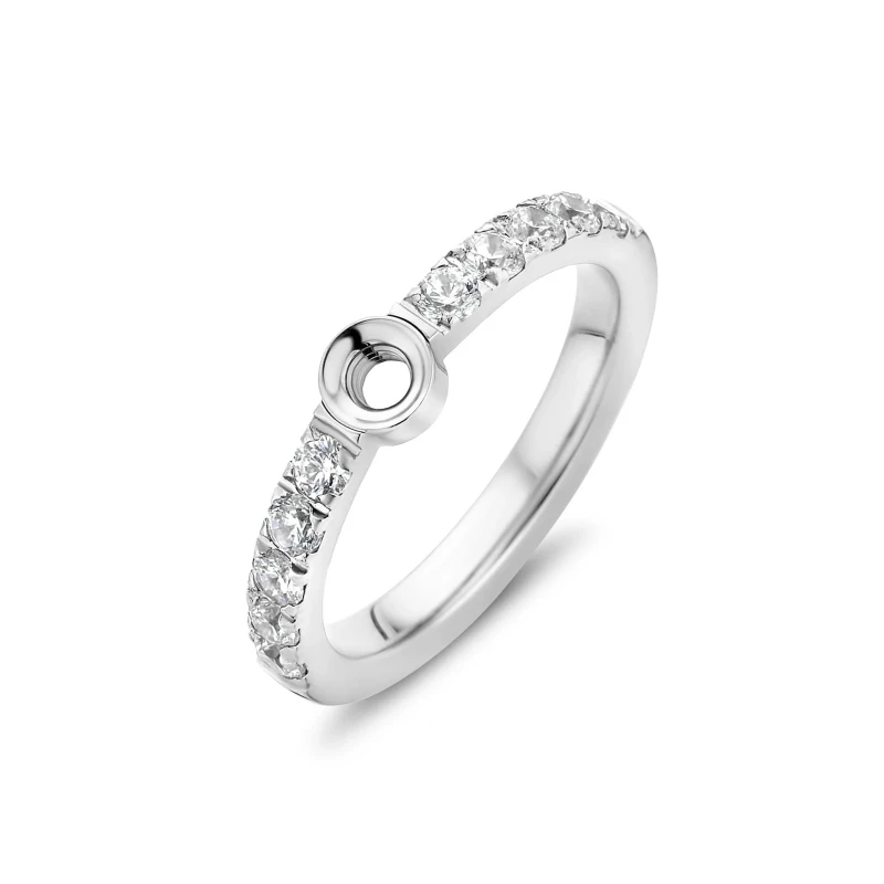 melano-twisted-crystal-ring-2_67c3960b-edf8-4e46-bc6f-e0478c140538_2048x.jpg.webp