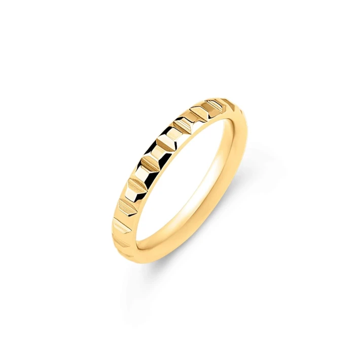 melano-friends-emmy-ring-2_72a9a083-1d4d-4a45-9f0b-dde8e46df2c7_1680x.jpg.webp